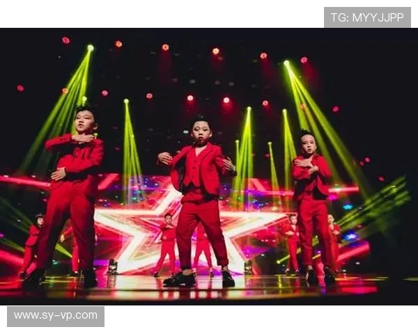 武汉街舞队荣登全国街舞技术排行榜第九名展现实力与风采 武汉街舞队荣登全国街舞技术排行榜第九名展现实力与风采