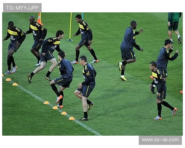 深圳篮球队耐力分析与训练方法探讨提升球队竞争力 深圳篮球队耐力分析与训练方法探讨提升球队竞争力