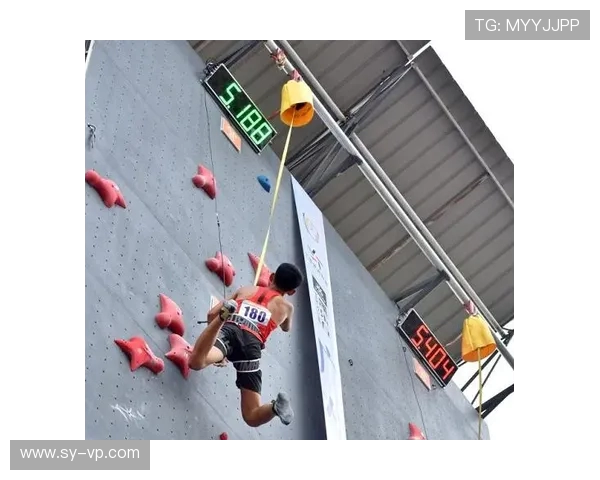 深圳飞盘队在世界攀岩锦标赛中以75分稳居积分榜首位 深圳飞盘队在世界攀岩锦标赛中以75分稳居积分榜首位