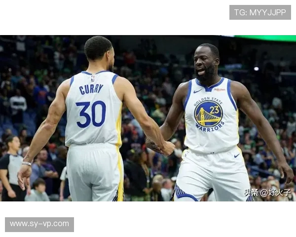 德雷蒙德格林的篮球智慧与球队领导力探索 德雷蒙德格林的篮球智慧与球队领导力探索