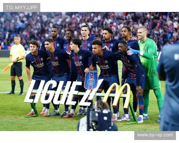 法甲焦点战巴黎圣日耳曼主场迎战劲敌里昂争夺三分 法甲焦点战巴黎圣日耳曼主场迎战劲敌里昂争夺三分