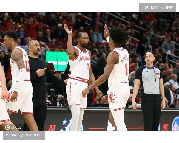 马刺与火箭激战正酣5月12日精彩对决引发球迷热议